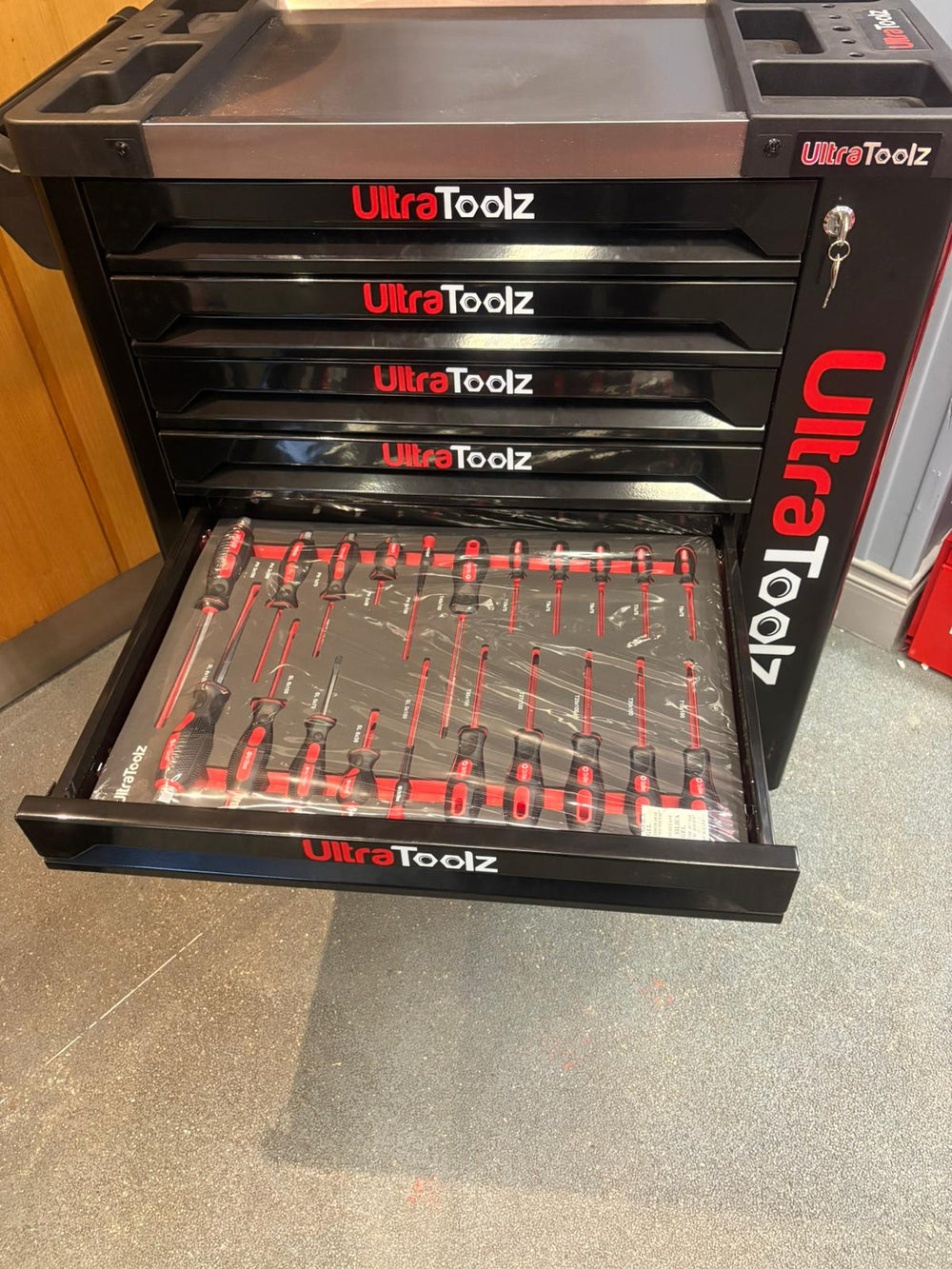 7 Drawer Toolchest with Tools