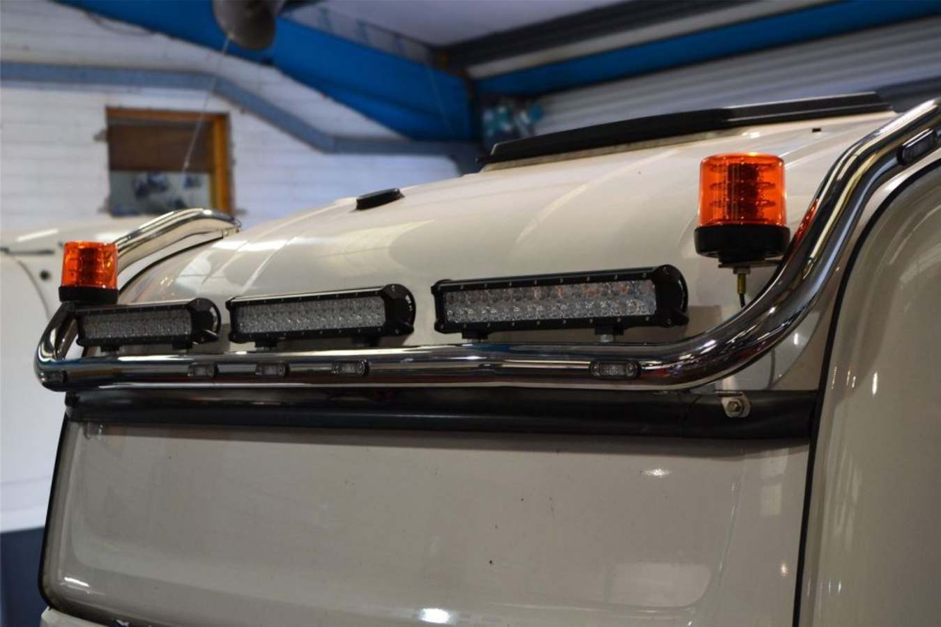 To Fit DAF XF 106 2013+ Space Cab Roof Light Bar + LED Spot Light Bars ...